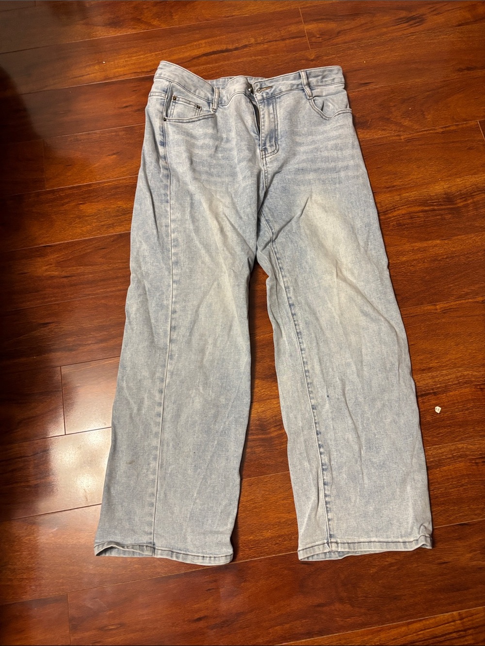 Women’s Light Wash Wide Leg Jeans
